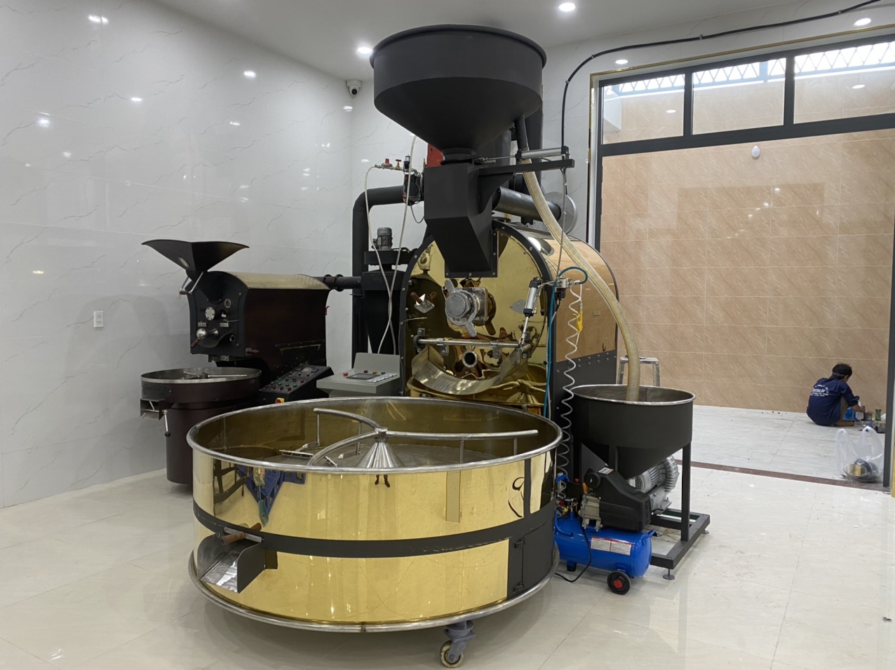 Máy rang cà phê 120kg/mẻ bàn giao cho khách hàng ở quận Tân Phú - TPHCM